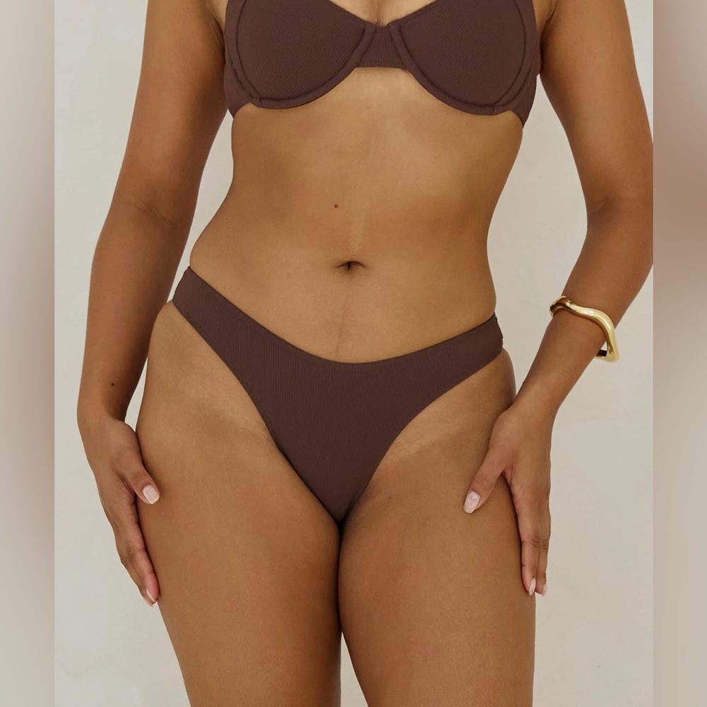 Ochrelane 80’s brief bottom swim sz 8 in espresso brown